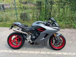 DUCATI SUPERSPORT 939
