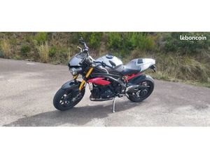 TRIUMPH SPEED TRIPLE 1050R 2016
