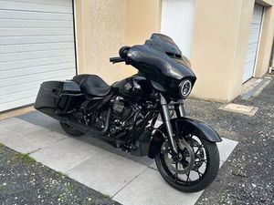 STREET GLIDE SPÉCIAL 114