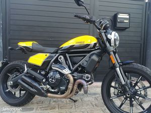DUCATI SCRAMBLER FULL THROTTLE