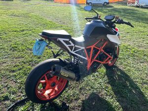 KTM SUPERDUKE R V2