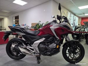 HONDA NC750X DCT