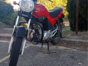 MOTO YAMAHA YBR 125 ROUGE