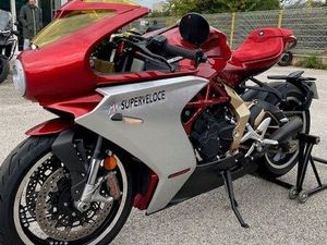 MV AGUSTA SUPERVELOCE 800 ORO
