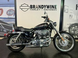 2006 HARLEY-DAVIDSON® 1200 CUSTOM BLACK CHERRY AND BLACK XL1200C