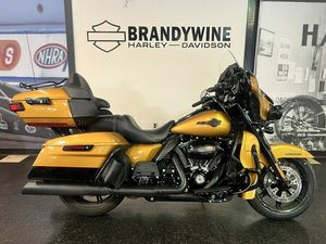 2023 HARLEY-DAVIDSON® ULTRA LIMITED PROSPECT GOLD/VIVID BLACK FLHTK