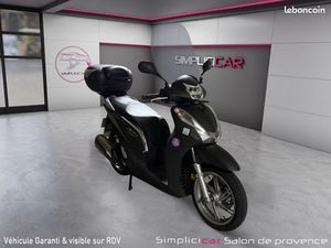 HONDA SH 300 I ABS/BULLE/TOP CASE/SMART/3E MAIN/ENTRETIEN HONDA