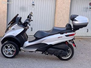 PIAGGIO MP3 500