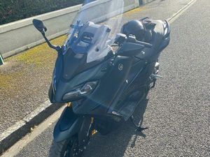 T-MAX 560 TECH MAX (2024) - POT AKRAPOVIC