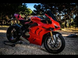 DUCATI PANIGALE V4S