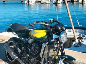 Z900 RS YELLOW BALL