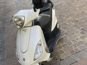 PIAGGIO À VENDRE