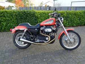 HARLEY-DAVIDSON SPORTSTER XL 883R