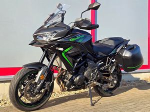 KAWASAKI VERSYS 650 MIT TOURERPAKET, TOP ZUSTAND, SOFORT