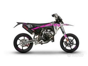 FANTIC MOTOR XM 50 PERFOMANCE E5+