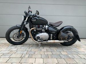 TRIUMPH BOBBER *TOP + EXTRAS*
