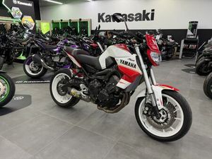 YAMAHA MT-09 2014 850 CM3 | MOTO ROADSTER | 24 000 KM | BLANC | 30000 NIMES
