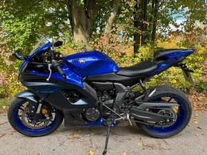 YAMAHA R7 IN SEHR GUTEM ZUSTAND ZU VERKAUFEN