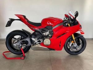 ② DUCATI PANIGALE V4 S