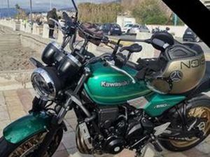 VENDITA MOTO MODERN CLASSIC VERDE SMERALDO