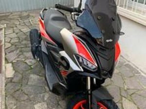 APRILIA SR GT 200 SPORT