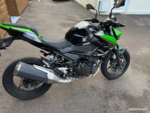 MOTO KAWASAKI Z400 06/2023