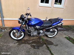 HONDA HORNET 900