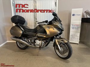 HONDA NT700VA • 2007