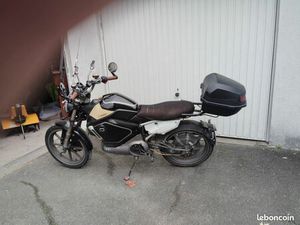 BELLE MOTO ÉLECTRIQUE