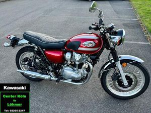 KAWASAKI W800