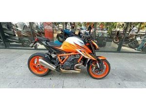 KTM - 1290 SUPER DUKE R