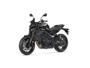 YAMAHA MT-09 Y-AMT VORFÜHRER MIT VIEL ZUBEHÖR 2025