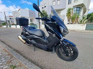 VENDO YAMAHA XMAX 400 SANTO ANTÓNIO DOS CAVALEIROS E FRIELAS