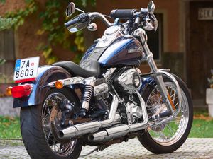 HARLEY-DAVIDSON FXDC DYNA SUPER GLIDE CUSTOM