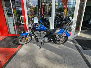 HARLEY-DAVIDSON SPORTSTER 883