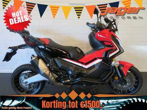 750 ABS DCT NIEUWSTAAT!!