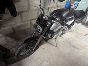 MOTO SUPER SOCO TC MAX