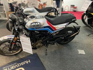 HUSQVARNA 401 VITPILEN*2023 SONDER MODELL STYLE