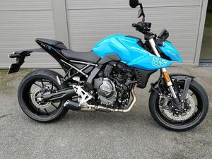 SUZUKI GSX 8S
