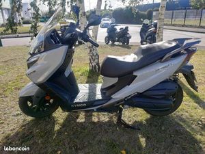 SCOOTER KYMCO 125 X-TOWN CITY
