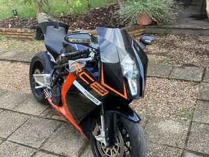 KTM RC8
