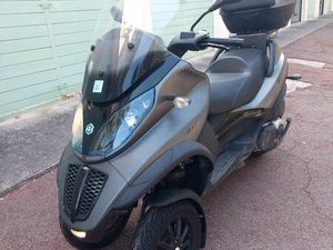 PIAGGIO MP3 500