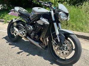 TRIUMPH STREET TRIPLE