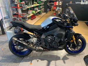 YAMAHA MT10SP 2025 2400 KMS ACCESSOIRES