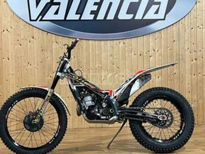 TRS MOTORCYCLES - ONE