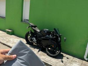 YAMAHA - R125