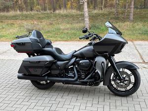 HARLEY DAVIDSON ROAD GLIDE ULTRA LIMITED 114CUI . STREET SPECIAL