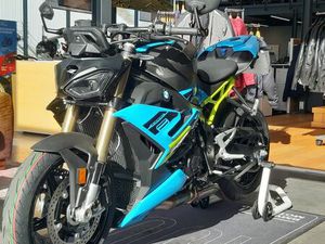 NEWS S 1000 R 2025 FULL OPTIONS