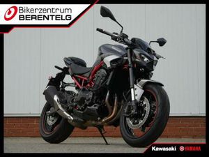 KAWASAKI Z900 A2 *2025*...