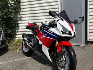 HONDA CBR 1000 RR